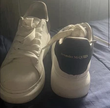 Alexander McQueen: Inside the Creative Mind of a Legendary Fashion Designer