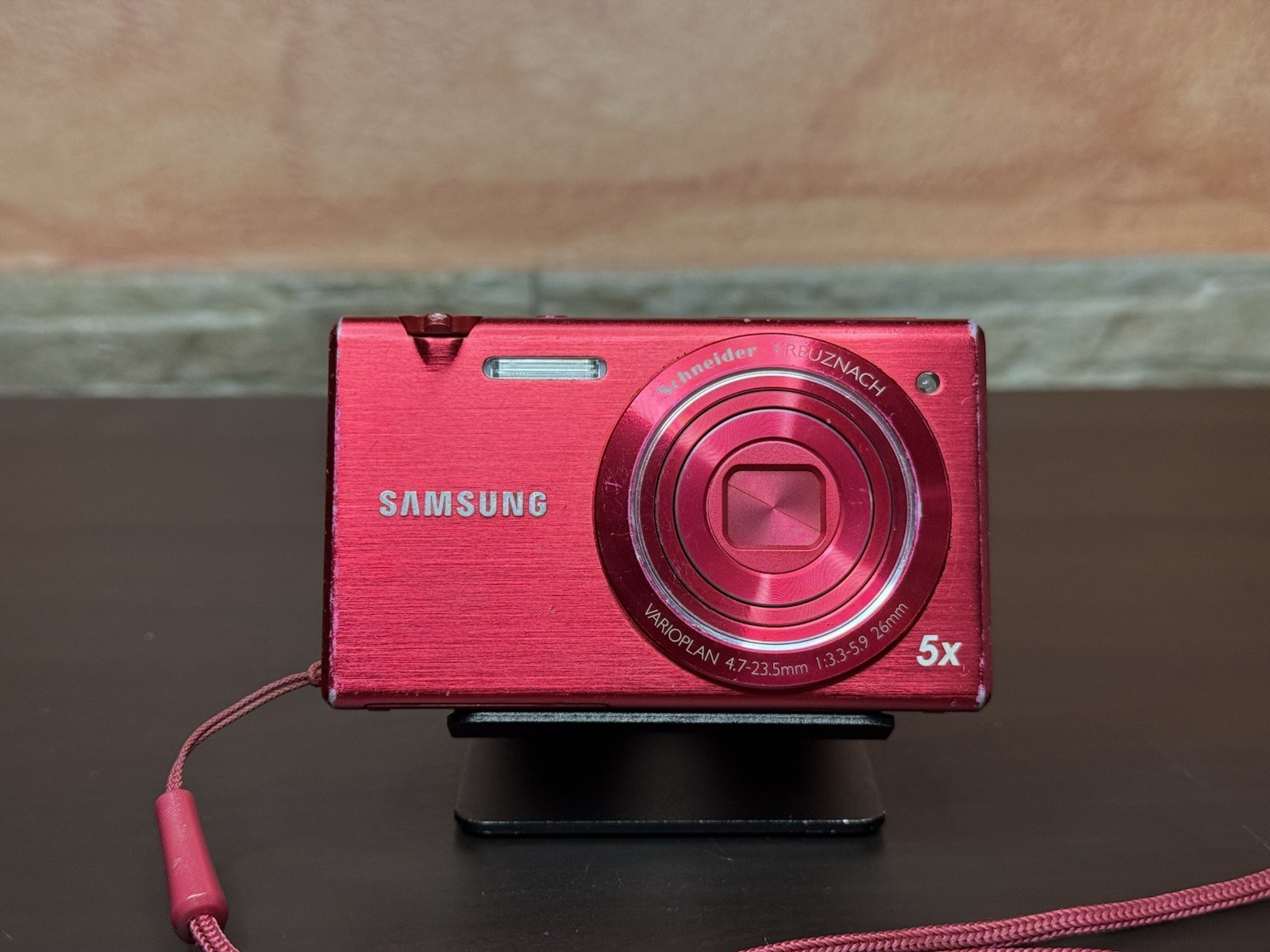 Samsung MV800 Rossa Fotocamera Digitale Compatta 16,1MP 5X Vlog Selfie