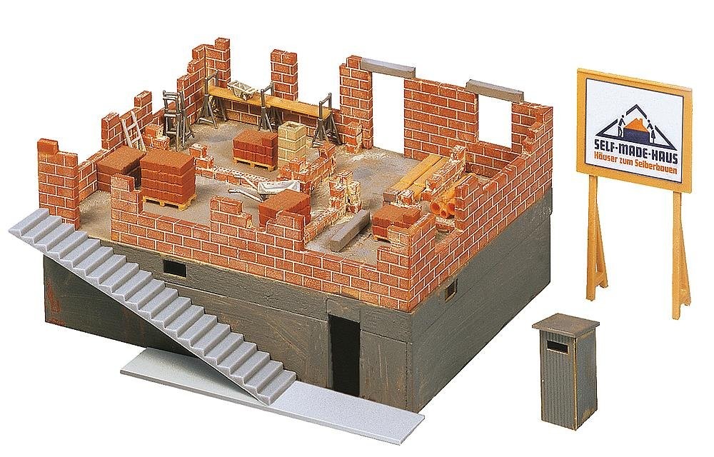 130307 - Haus im Bau 186 x 52 x 278 14890₽