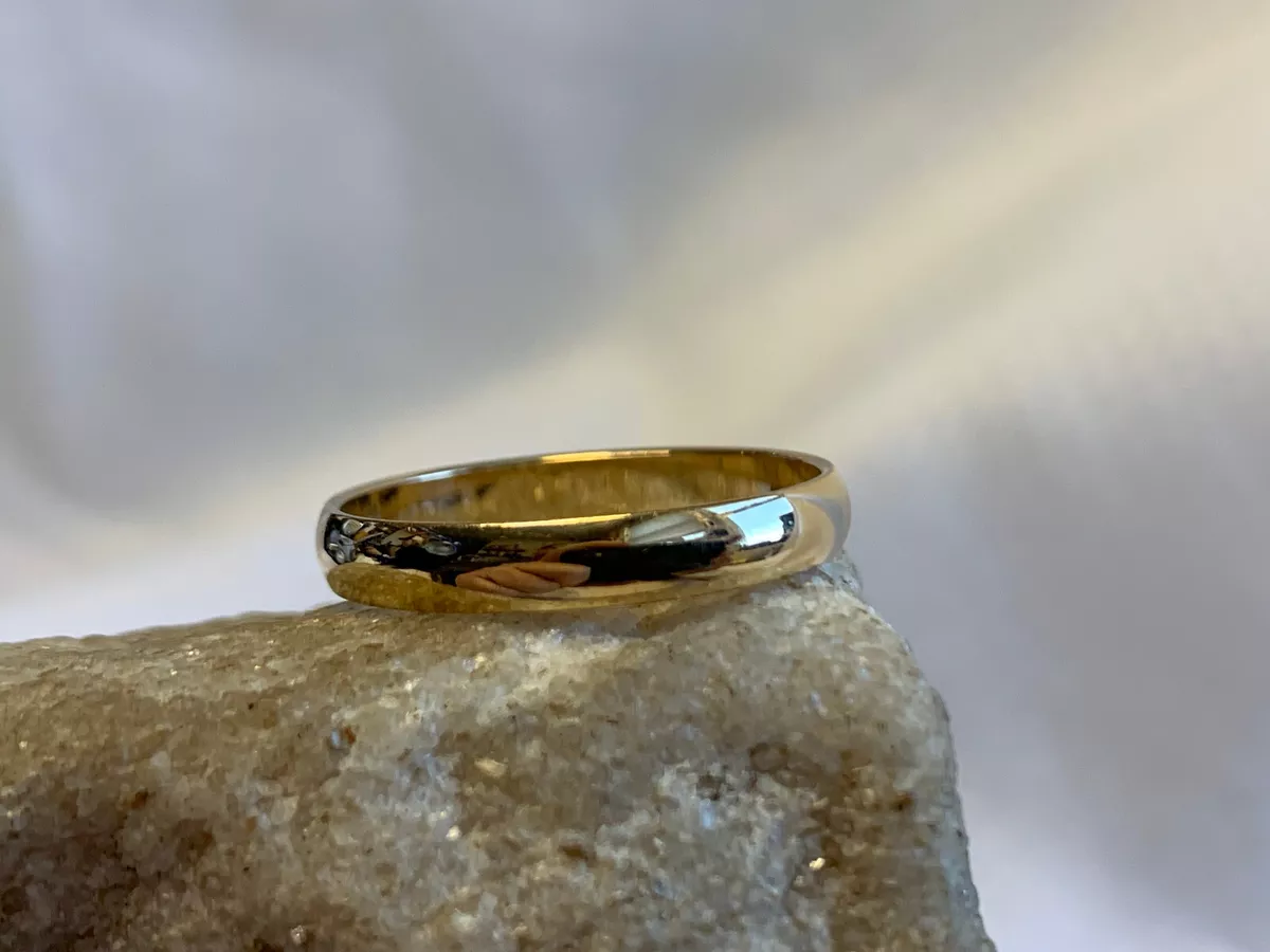 14K Yellow Gold Ring 2.75g Fine Jewelry Size 10 Classic Wedding
