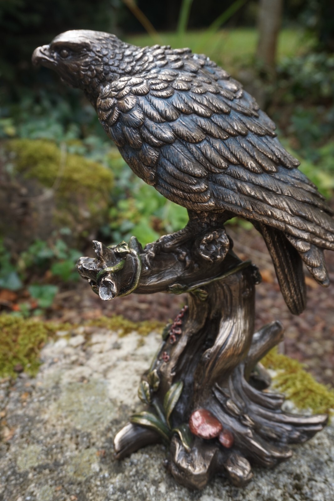Statuette aigle royal faucon style bronze 25cm 708.7674, décoration salon sculpture oiseau