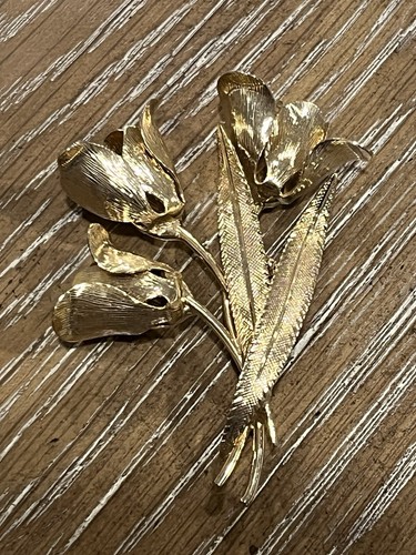 Vintage Tulips Flowers Bouquet Gold Plate Brooch Pin 2.5” - Picture 2 of 12