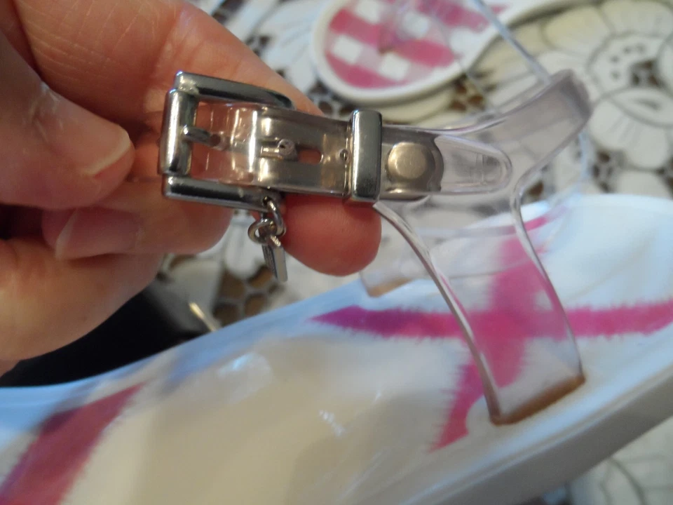 Sandalia Tanga Burberry Rosa Nova Check Goma Jalea Talla 37 EE. UU. 7 Foto 4 de 4