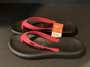 nike flip flops size 13