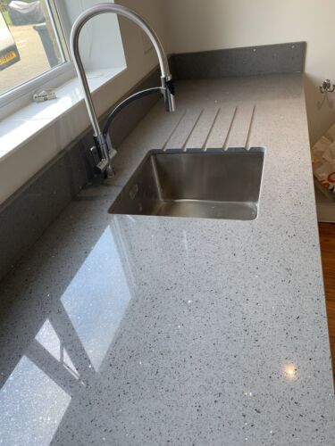Dark Grey With Large Starlight Kitchen, Quartz Countertops That Look Like Marble Home Depot Uk