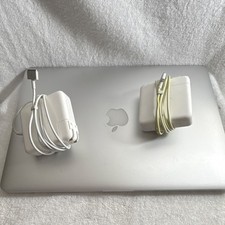 Apple MacBook Pro Retina 15" 2015 i7 2.2GHz 16GB 500GB SSD Silver 2 chargers