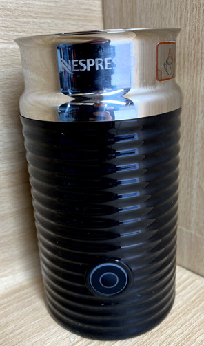 Nespresso Aeroccino 3 Electric Milk Frother Model 3594 Black -unit Only-see PIC (Open box)