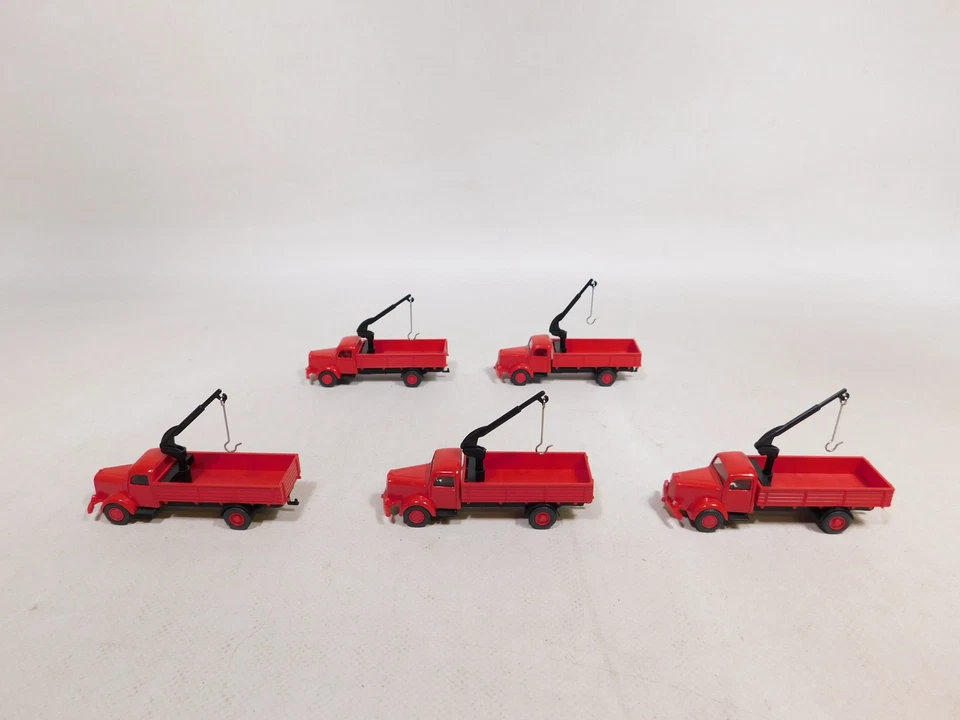 5x wiking H0 1:87 Cassone Autocarro MB L 5000 Rosso con Gru Mint # DX293-0,5 - Immagine 2 di 4