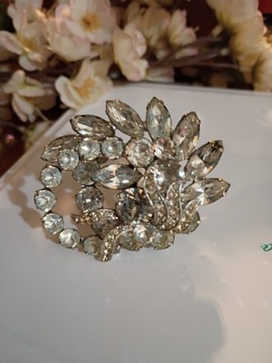 Eisenberg Signed Crystal Jeweled Brooch Pin Vintage (Earlier) Time Period 1950's