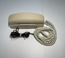 VTG Southwestern Bell Freedom Telephone Push Button Corded Phone. Model/FC2544