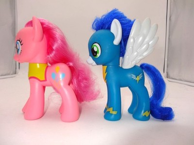 My Little Pony  6  Soarin and Pinkie Pie Wonderbolt Brushable Figure Target 2010