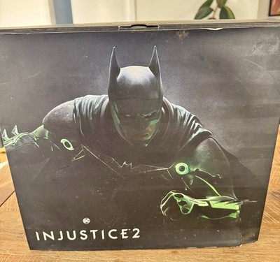 Injustice 2: The Versus Collection Batman Vs Brainiac Statue Set 