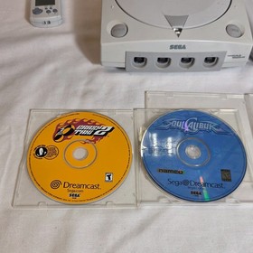 SEGA Dreamcast Console Bundle W/ Memory Card & 3 Games Tested OEM Controller