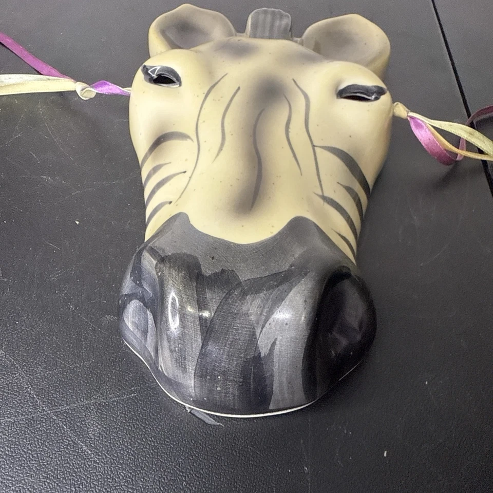 VTG Hand Painted 1900's Ceramic Zebra Animal Face Mask Deco Art 11" No Cracks* - Image 3 of 4