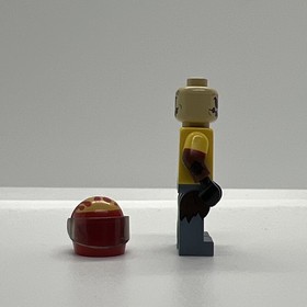 Lego Scarecrow Pizza Delivery Minifigure Batman Super Heroes outfit 70910 Used.