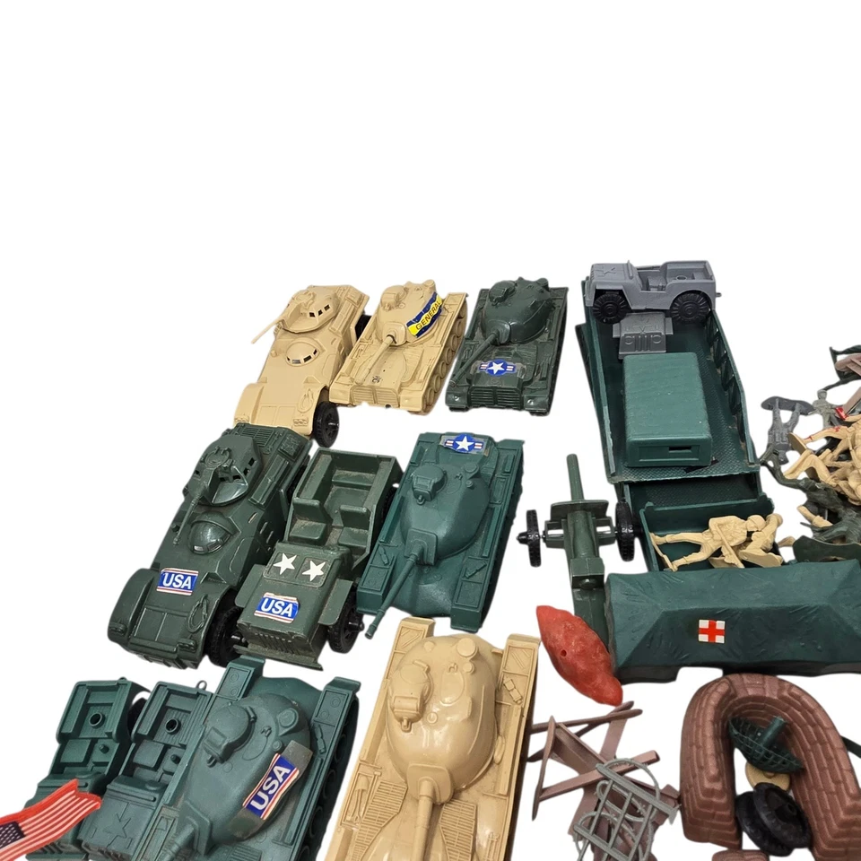 Массивный винтажный армия мужчин танки и пушки лот 250 + солдат читать - Изображение 3 из 4