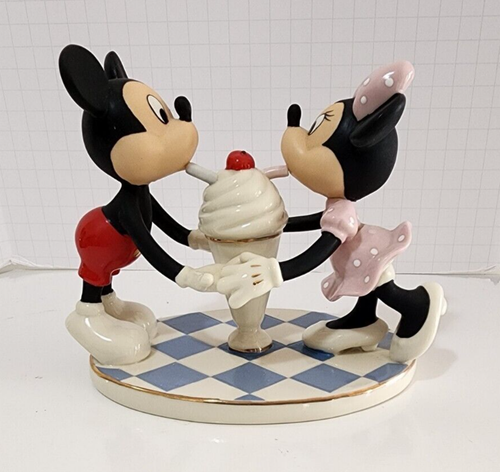 Figurine Collection Mickey et Minnie Soda [045544940061