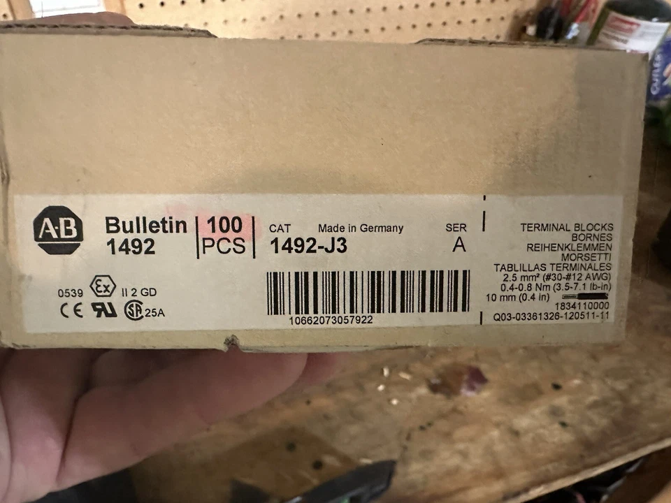 Bloque de terminales Allan Bradley. 100 Ct Foto 2 de 2