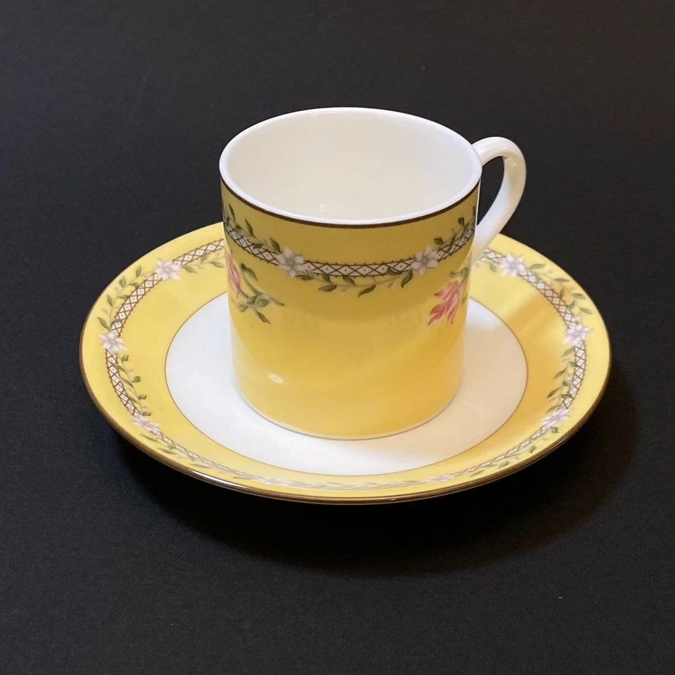 Tiffany & Co. Juego de 2 tazas y platillos Pink Tulip Demitasse auténticos sin usar sin caja Foto 3 de 4