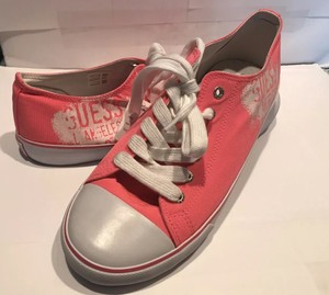 guess pink shoes