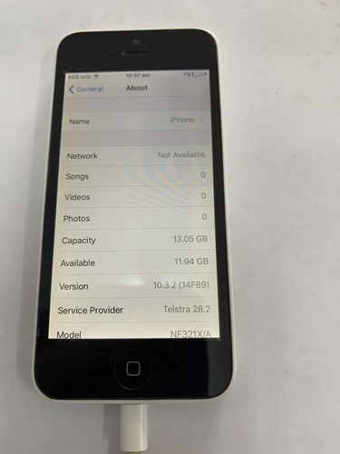 Apple iPhone 5c - 16GB - White Cracked Screen (Ip5c/4) - Picture 3 of 3