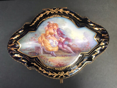 セーブル  ボンボニエール　sevres Antique Sevres Porcelain Box/Bonboniere/Signed/France C.1900
