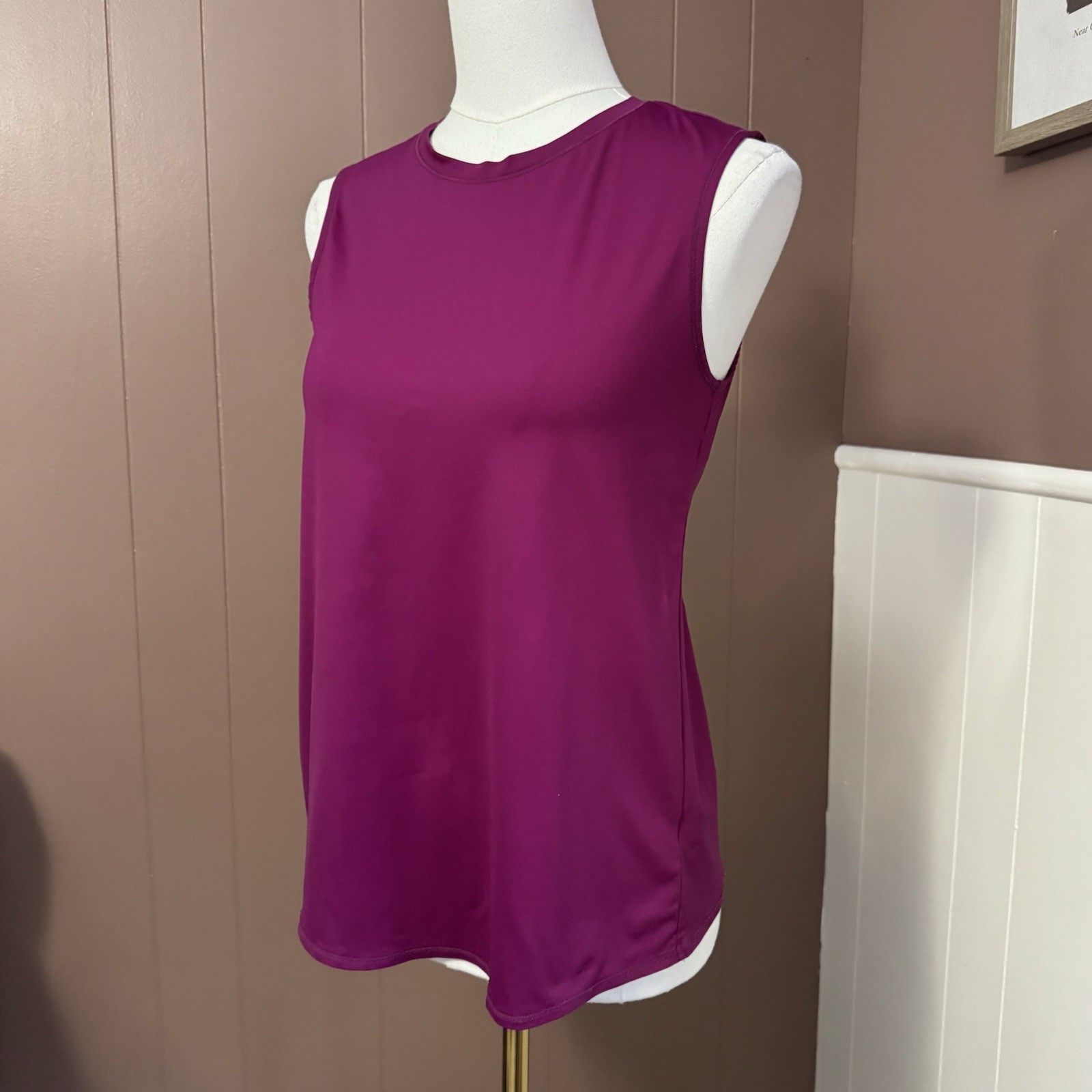 Athleta Sunlover Split-Back Tulip Sleeveless Tank… - image 3