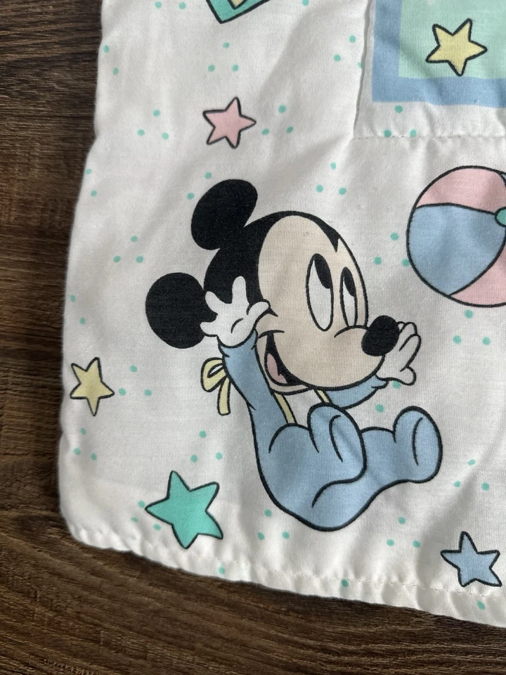 Manta Cuna Acolchada Bebé Dundee Disney De Colección Minnie Mickey Mouse Donald Daisy Foto 3 de 4