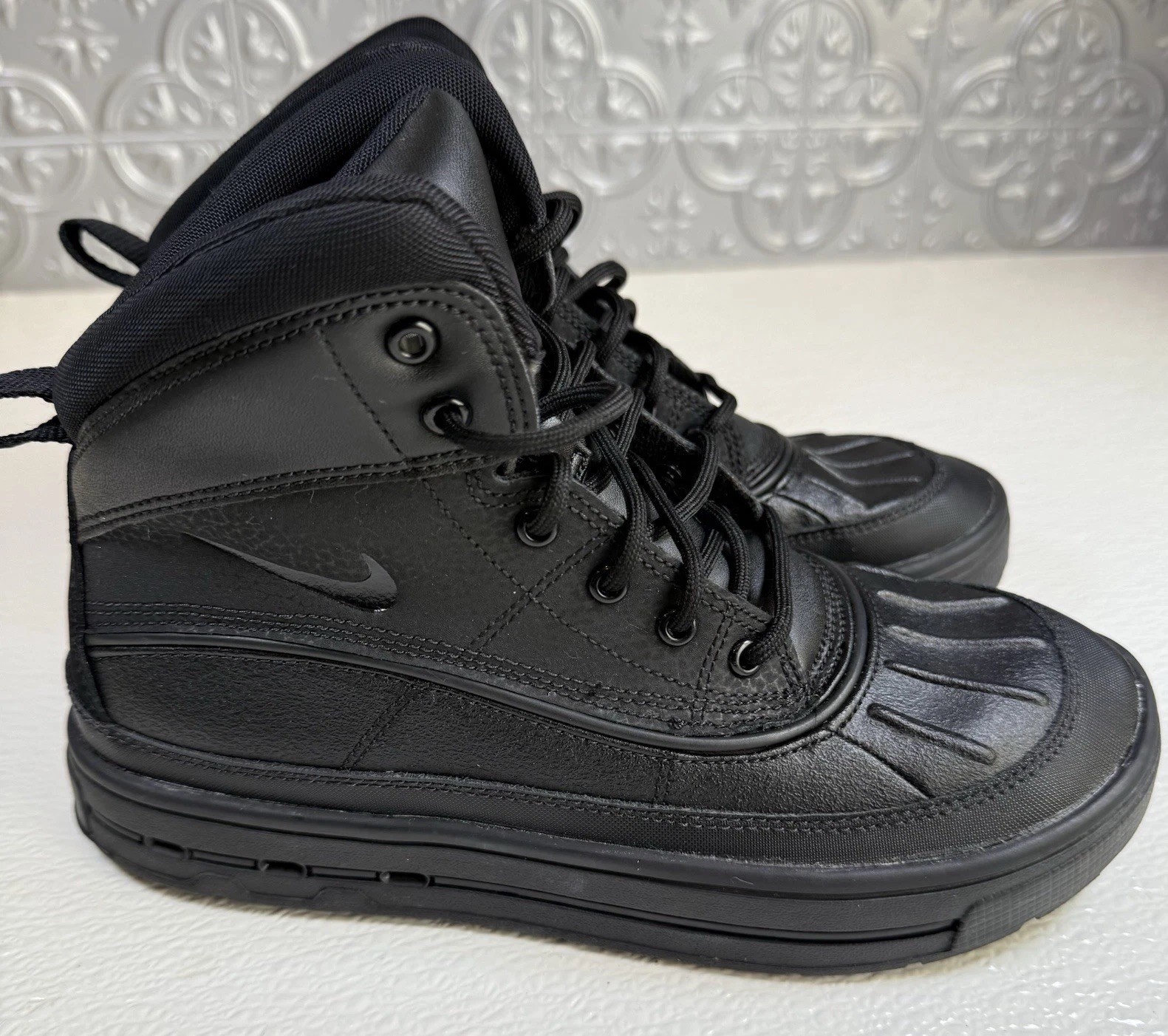 SAOLA Taglia 6.5 (GS) Nike ACG Woodside High Nero