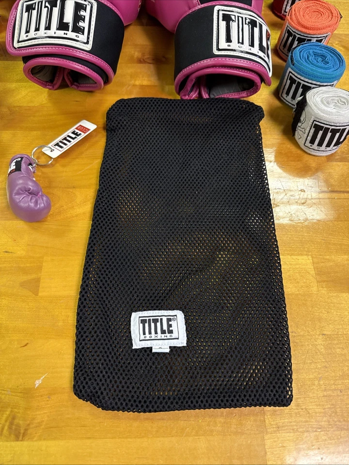 TITLE Club Boxing Pink & Black GEL Women's Size M, GYM Bag, 8 Wraps & More in GC - Image 4 of 4