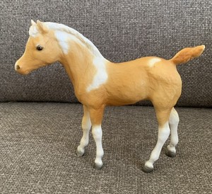Breyer Molding Co Horse Baby Foal Light Brown & Cream 6 x 6"