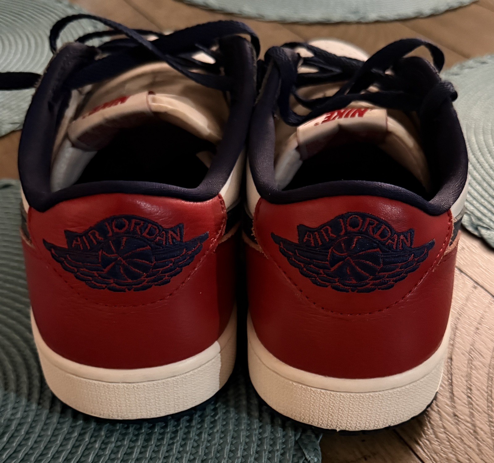 Size 14- Nike Air Jordan 1 Retro Low Howard University HQ2993-100 Lightly Used thumbnail 6