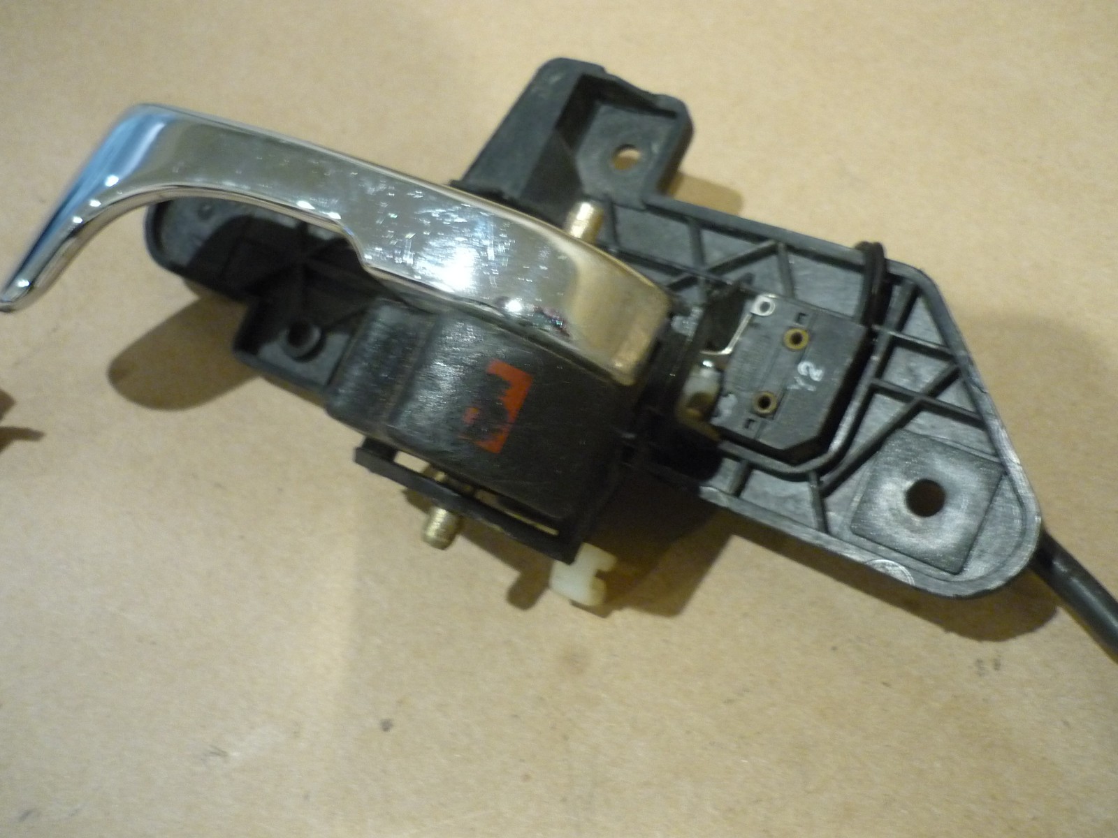 Maserati 4200 GT 2002-2006 Left Interior door handle P/N 67236900