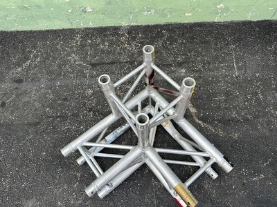 Total Structures custom Tlc212t T-style 3 way corner Truss #3234 #3265 (One)THS