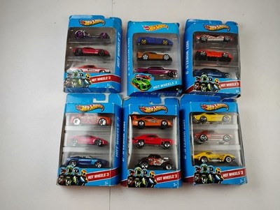 Hot Wheels 3 -2013 And 2013 Lot 18 Cars Total Box Damaged New