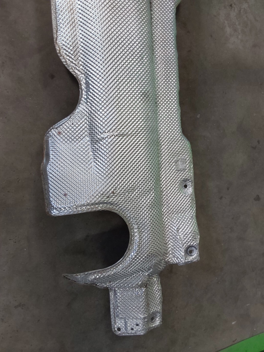2015 Lamborghini Huracan 610-4 Rear Back Bumper Heatshield P/N 4T0825613