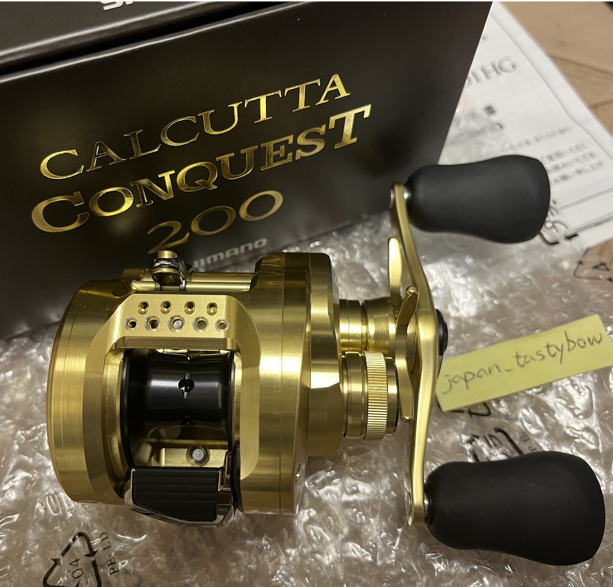 SHIMANO CALCUTTA CONQUEST 200 ゴールド shimano-calcutta-conquest-200-