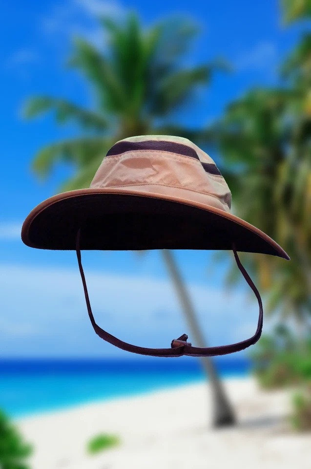 Sunday Afternoons Cruiser Hat, Sand/Black Unisex Medium - Image 2 of 2