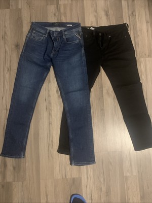 2er Pack Jeans- Replay Dunkelblau W28/30 und Levi s 510 Schwarz W28/L30