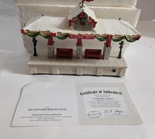 HAWTHORNE CHRISTMAS VILLAGE  BUDWEISER ILLUMINATED HOLIDAY PASSENGER DEPOT TRAIN