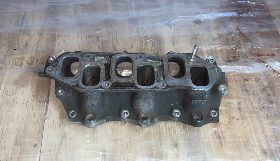 Nissan Xterra 2005-2015 OEM colector de admisión inferior Foto 2 de 4