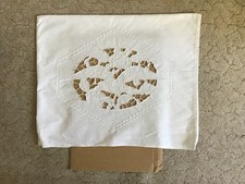 Alter nostalgischer Kissenbezug Sofakissen weiß 47 x 37 cm, mit Durchbruchmuster