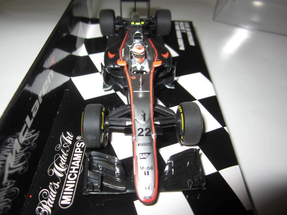 PMA Minichamps 1/43 McLaren MP4-30 2015 Australian GP #22 Jenson Button - Bild 4 von 4