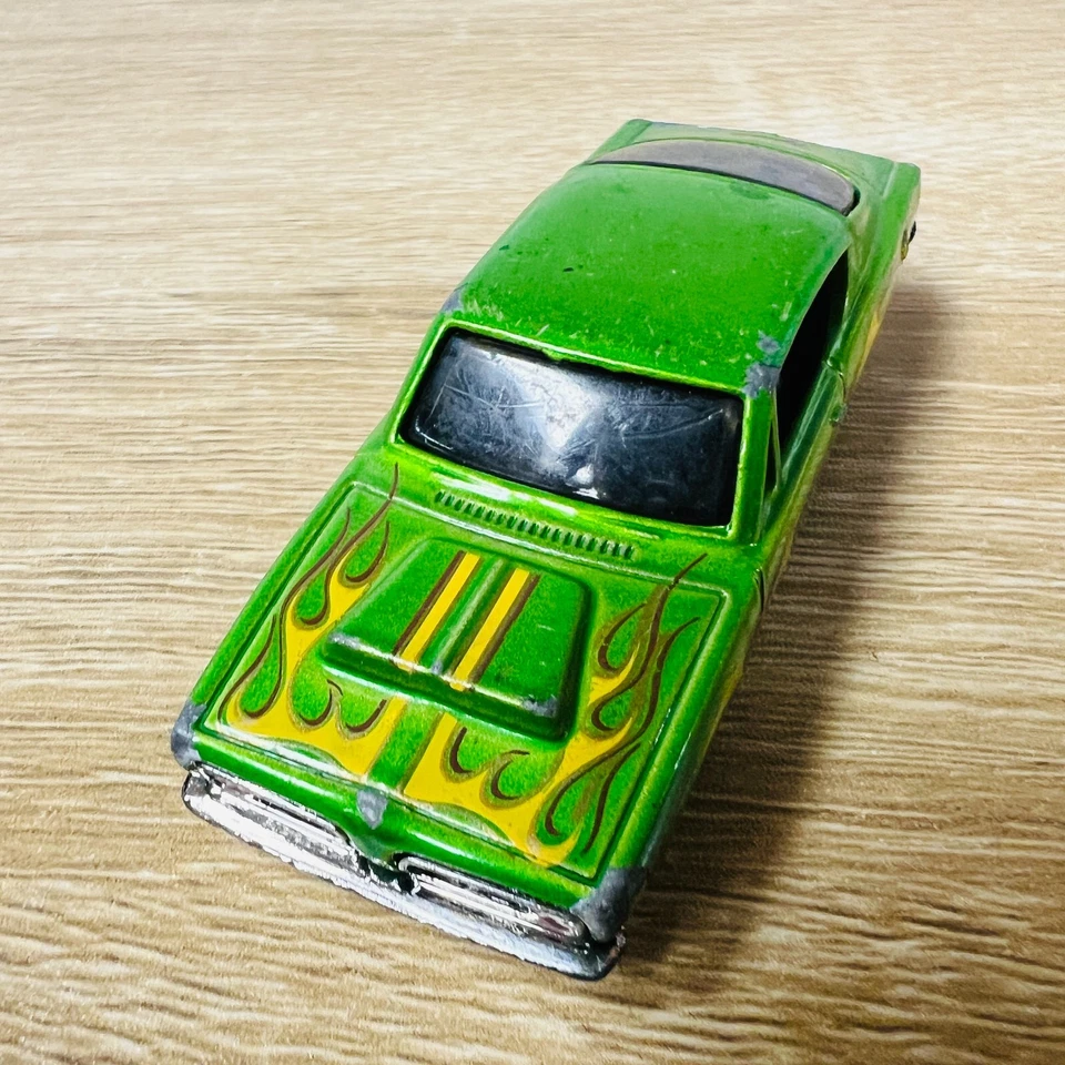 68 Plymouth Hemi Cuda Green Yellow Flames 2015 Heat Fleet HW Workshop Foto 2 de 4