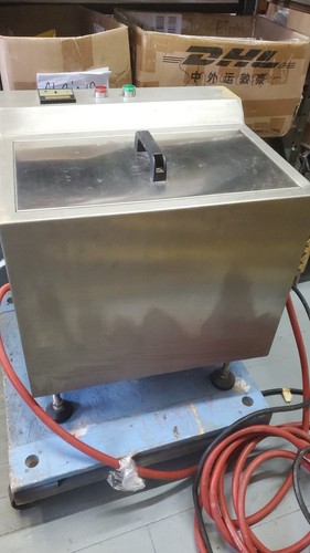 Commercial Storage Tank/ Booster Water Heater, 10 gal  240 V