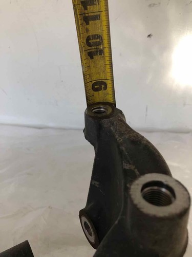 Audi A3 2015-2018 husillo de dirección trasera nudillo con placa de freno pasajero derecho - Imagen 9 de 19