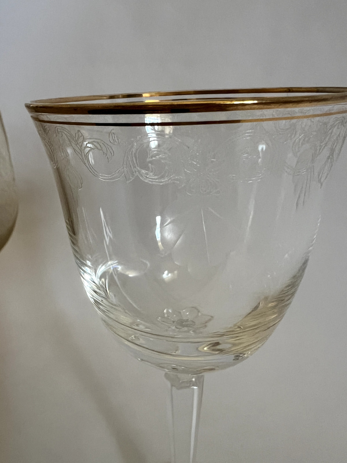 Lenox Classic Shell Gold Trim 8” Crystal Wine / Water Goblet Glasses 