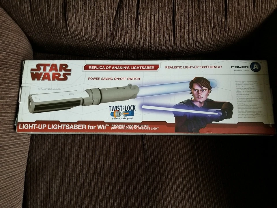 Star Wars Light-up Anakin's Blue Lightsaber for Wii New  - Image 4 of 4