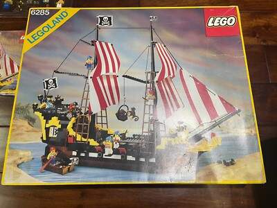 Black Seas Barracuda Pirate Ship Lego Model From 1989 LEGO 6285