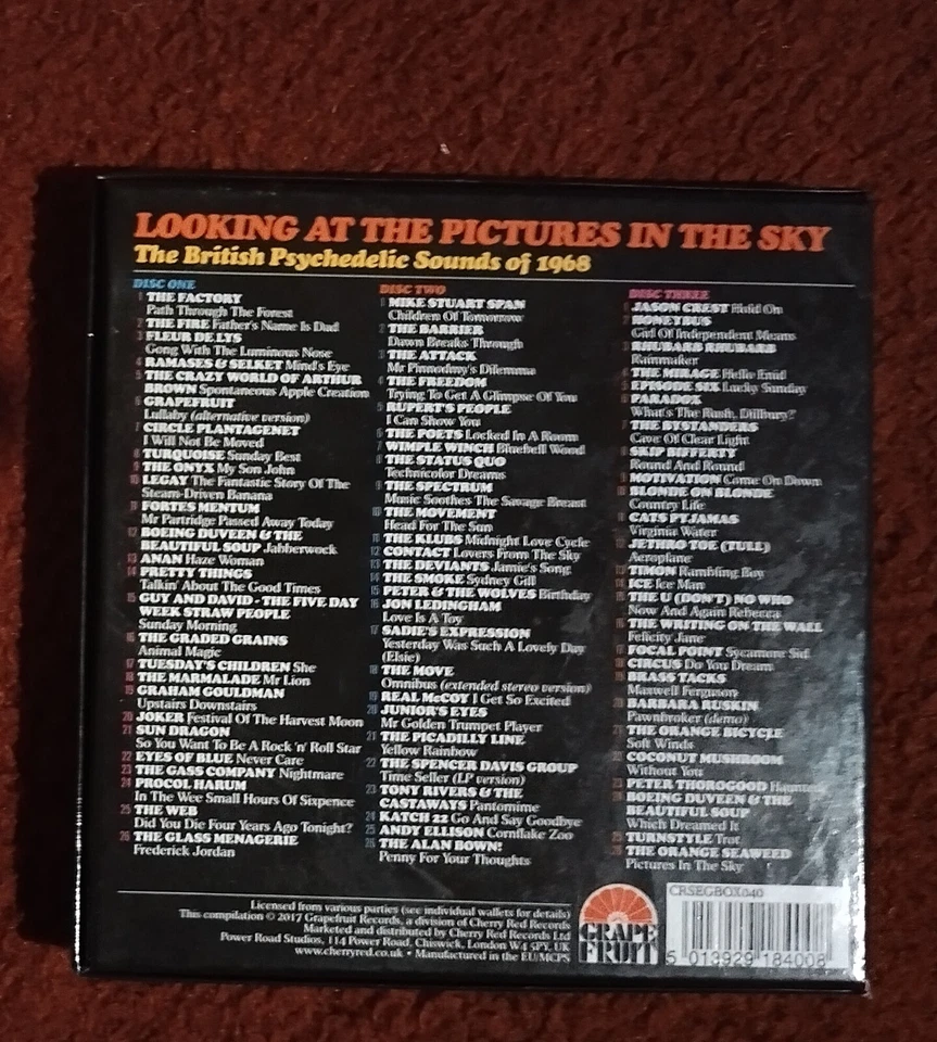 3xCD; Box,Sammleredition!,Looking at the Pictures in the Sky. - Bild 2 von 4